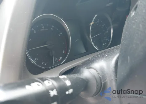 2016 Toyota Rav4 Xle z USA, uszkodzony, nr VIN 2T3RFREV4GW442218